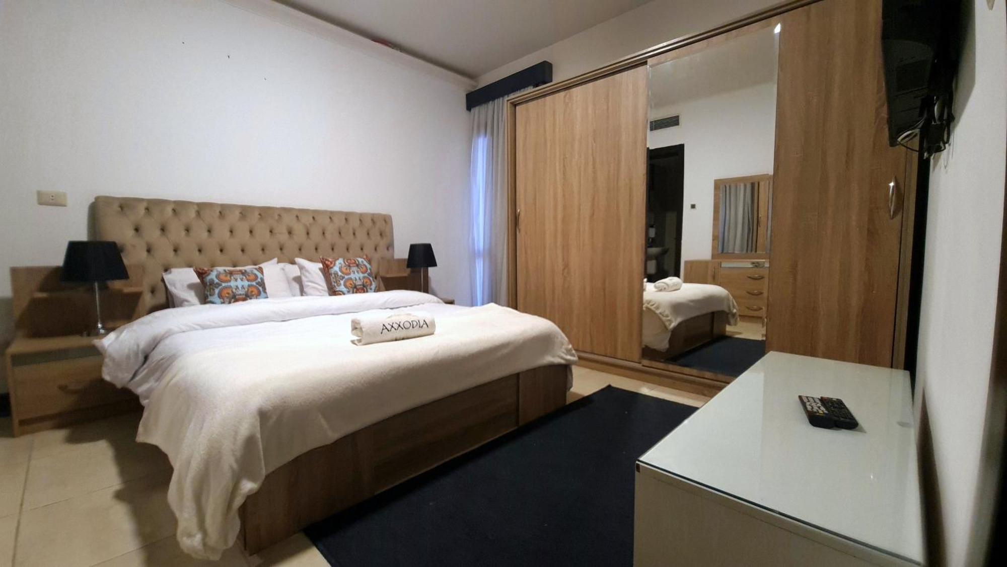 Axxodia- Duplex Porto New Cairoアパートホテル エクステリア 写真